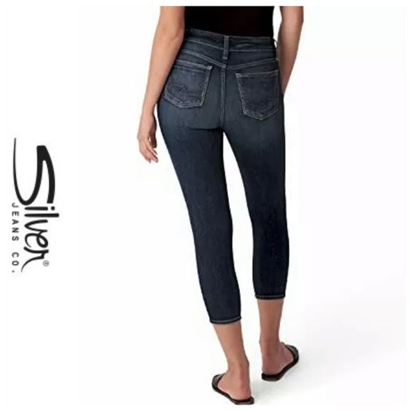 Silver Jeans Denim - 💕SALE💕 NWT Silver Skinny Crop Mid Rise Curvy Premium Denim